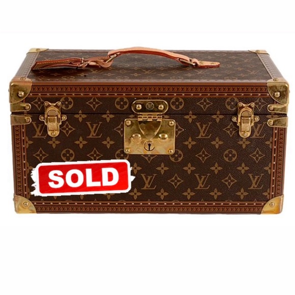 Gucci Handbags - 100% authentic Gucci canvas, vintage wallet